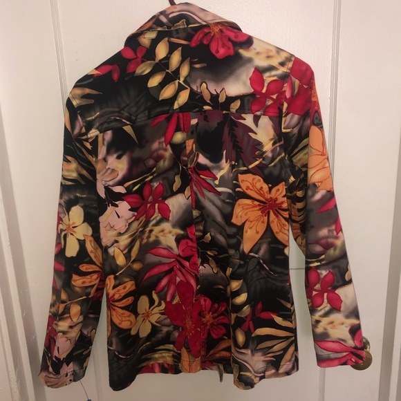 Chico's Additions Floral blouse/ jacket. Vibrant colours , preloved - Picture 7 of 7